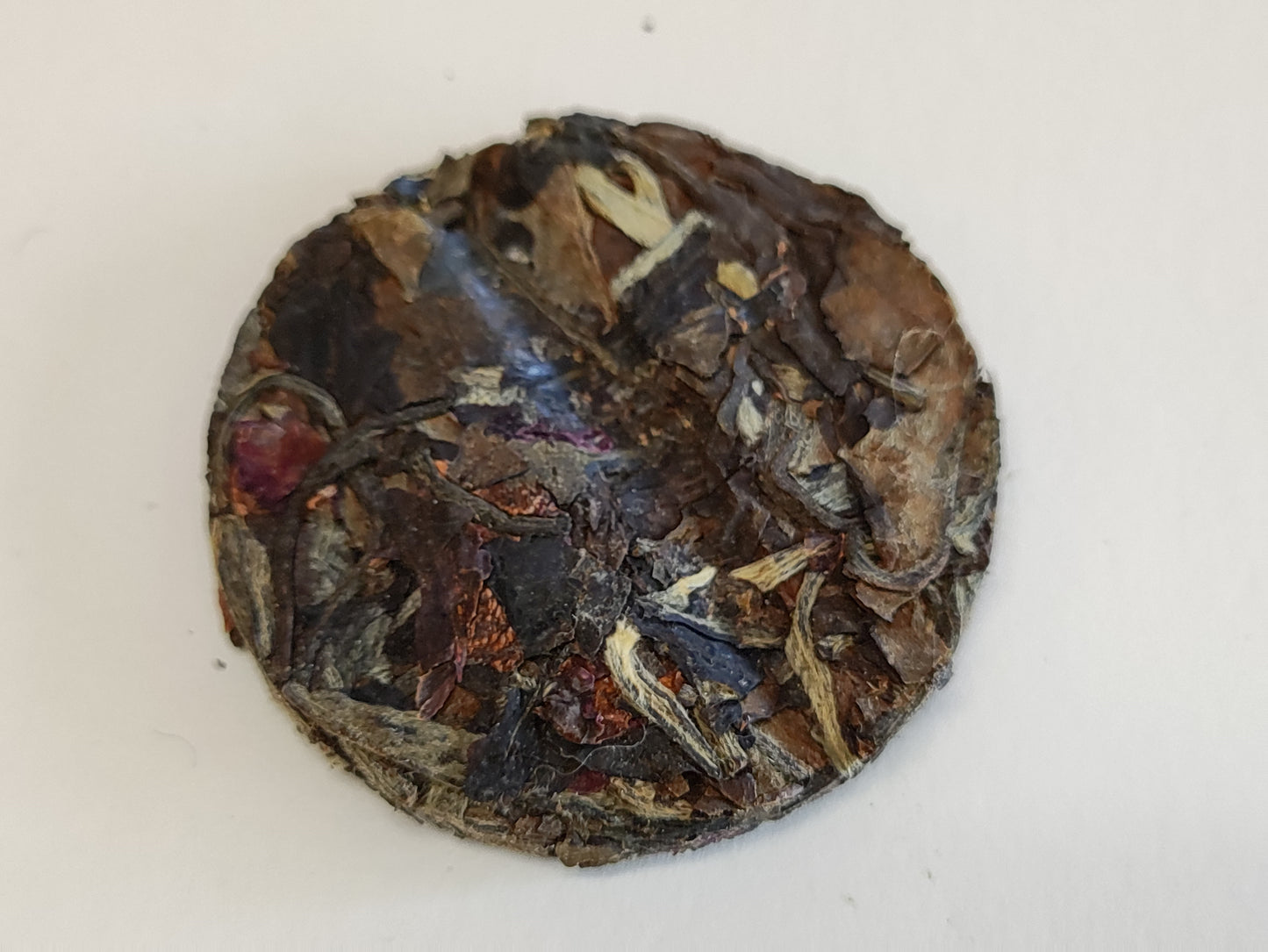 Small Rose White Tea Cake